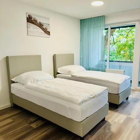 Rg Living - A2, H2o-therme & Free Parking דירה *