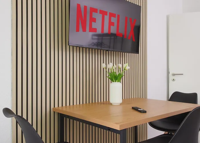 Rg Living - A2, H2o-therme & Free Parking 아파트 허포드